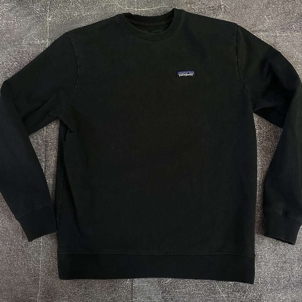 Men's Patagonia P-6 Label Uprisal Black Basic Crewneck Pullover Sweatshirt Sz L